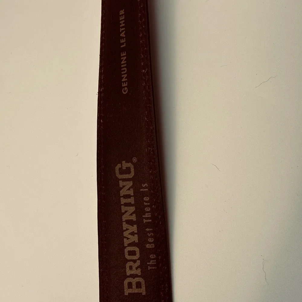 Browning genuine leather belt men's size 36 buckmark hunting outside outdoors
